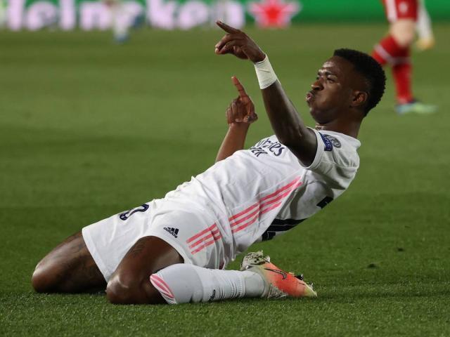 开云下载-干脆利落双响立功！如此维尼修斯 齐祖还信不过吗？