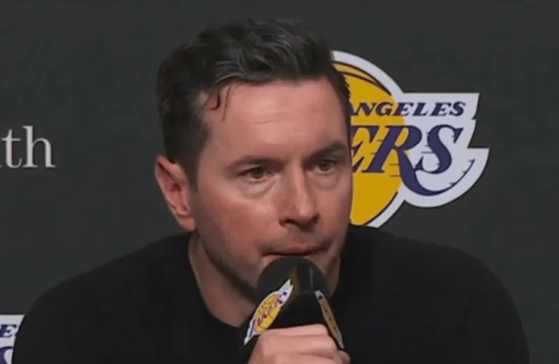 KAIYUNAPP-雷迪克采访全文:詹姆斯攻防两端非常出色,他起到领袖作用